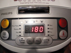 Prajitura-iaurt-mere-multicooker-3