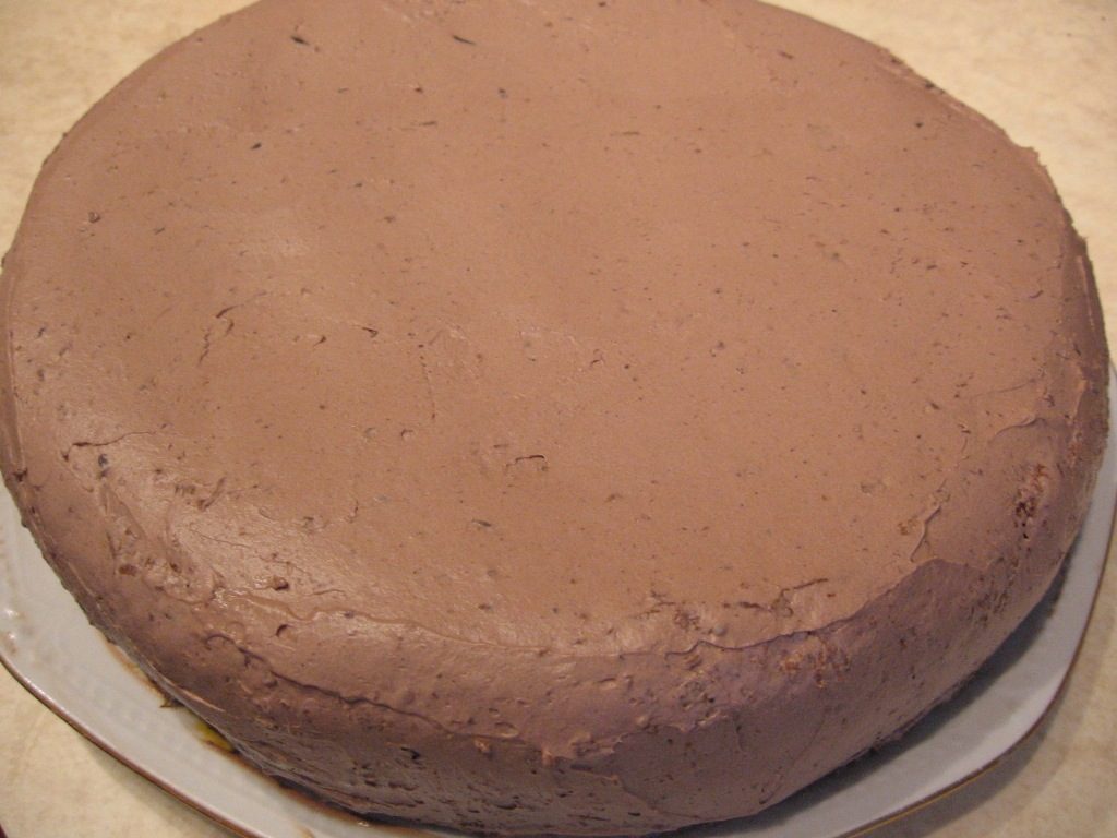 Blat de tort îmbrăcat în ciocolată Blat de tort îmbrăcat în ciocolată