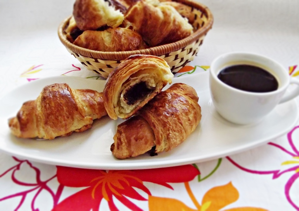 Croissante-cu-ciocolata-10