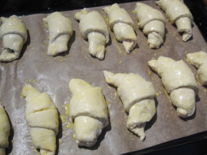 Croissante-cu-ciocolata-5