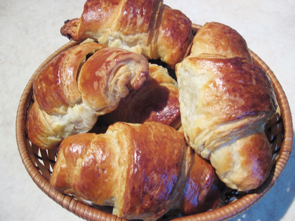Croissante-cu-ciocolata-7