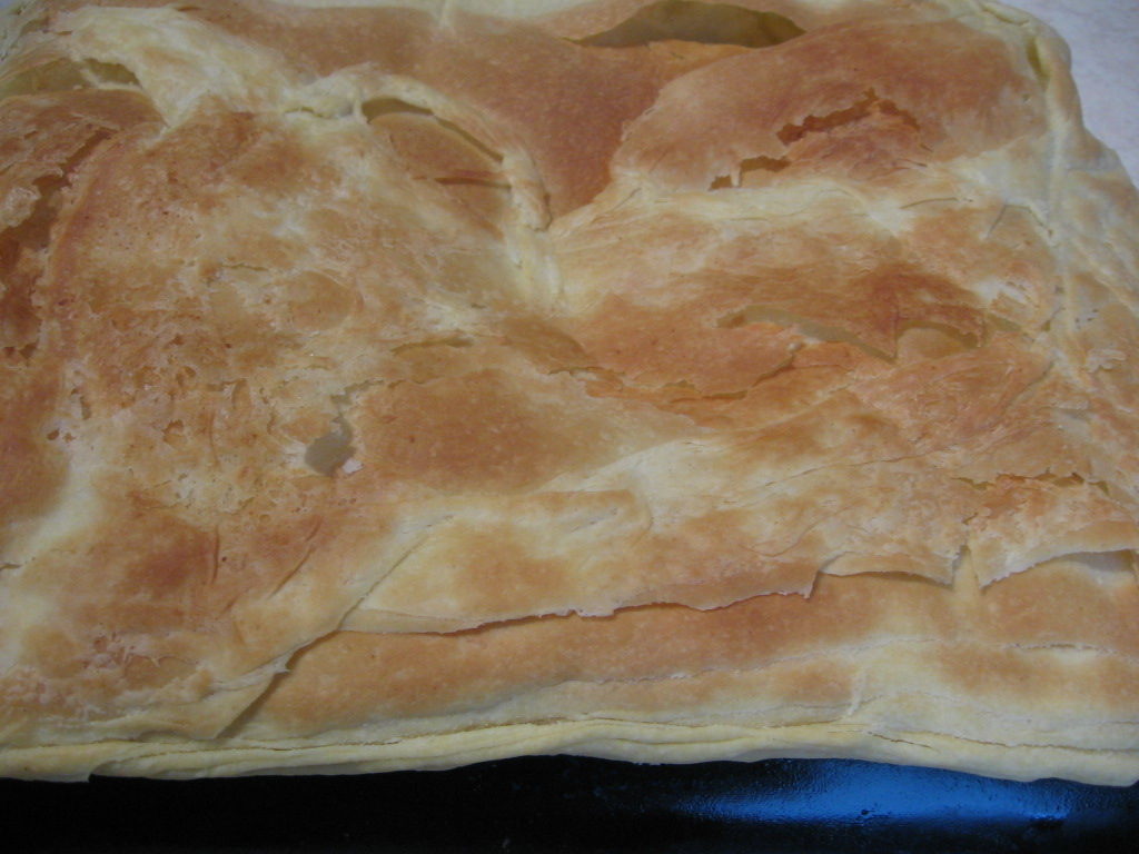 Foaie de aluat foietaj coapta