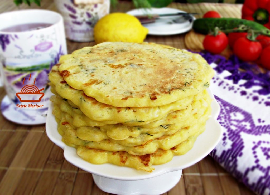 Clatite aperitiv cu dovlecel si branza