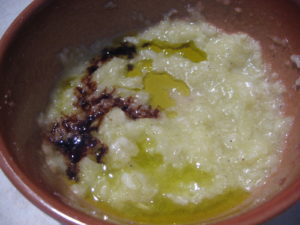 Preparare pasta de usturoi