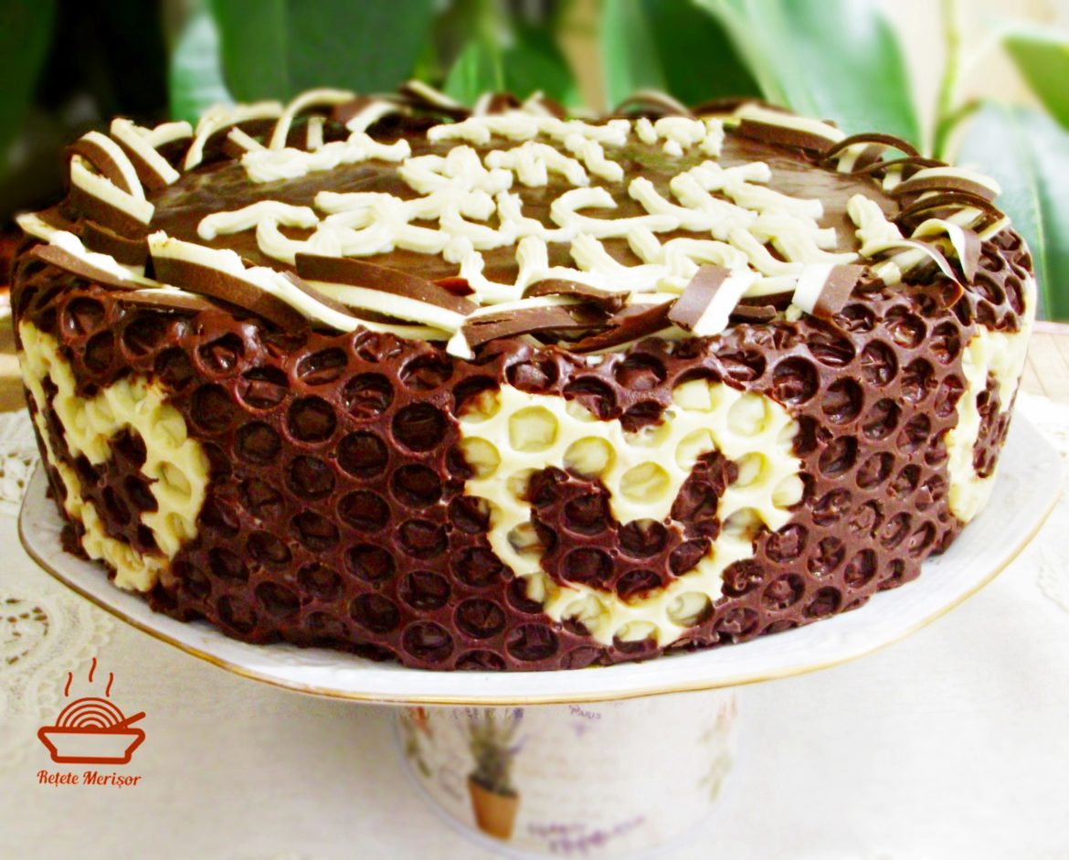 Tort cu banda de ciocolata