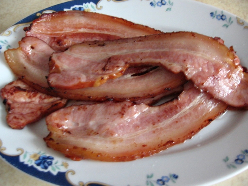 Felii de bacon rumenite