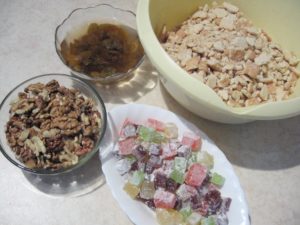Ingrediente pentru tortul de biscuiti Ingrediente pentru tortul de biscuiti