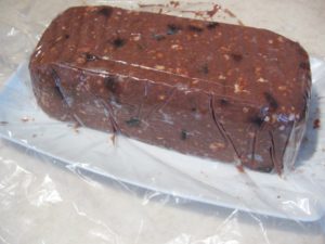 Tort de biscuiti de post pe platou Tort de biscuiti de post pe platou