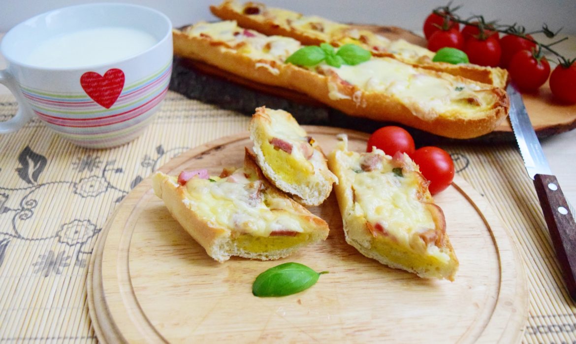 Baghete umplute cu diverse ingrediente și gratinate la cuptor