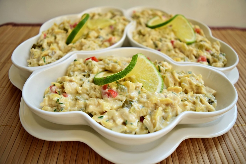 Salată de ciuperci cu piept de pui și maioneză