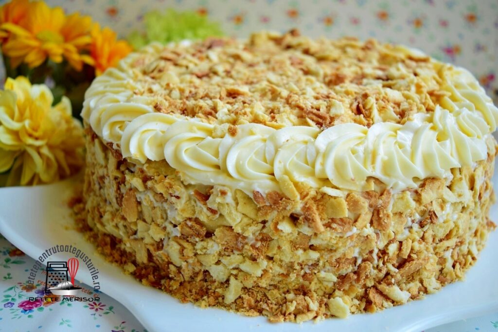 Tort Napoleon cu dulceață de coacăze negre Tort Napoleon cu dulceață de coacăze negre