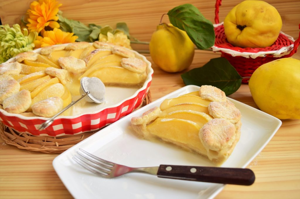 Tartă cu gutui puternic aromată si gust dulce acrișor