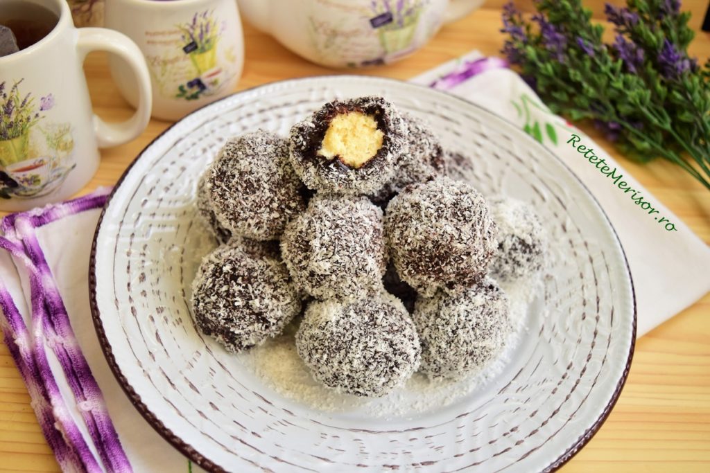 Gogoși cu glazură de cacao și nucă de cocos