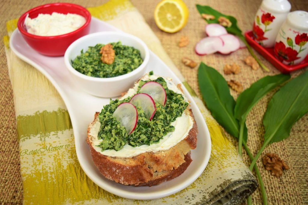 Pesto de leurdă cu nuci și ulei de in
