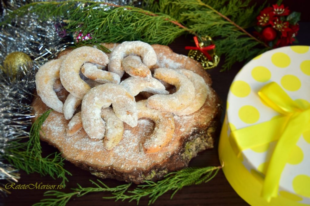 Cornulețe cu vanilie și alune de pădure