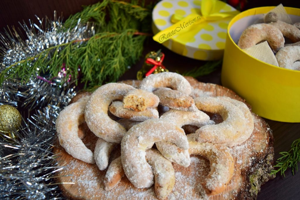 Cornulețe cu vanilie și alune de pădure