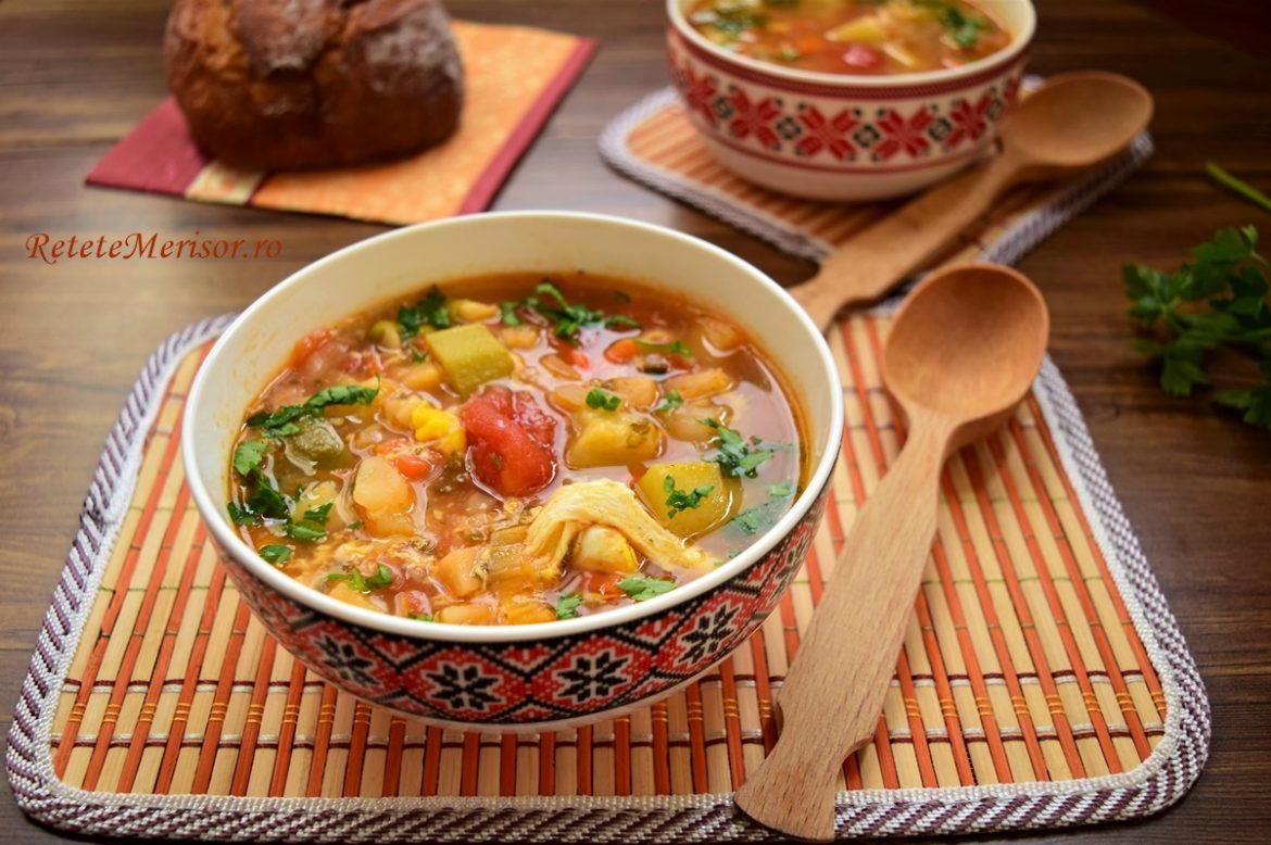 Ciorbă de legume cu franjuri de ou