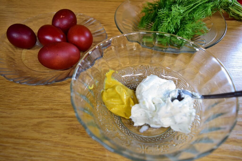 Ingrediente pentru pastă de ouă fierte