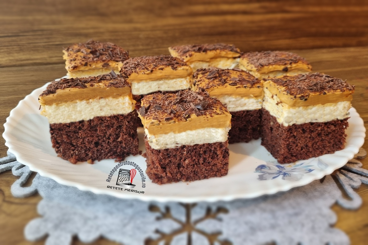 Negresă cu cocos și caramel sărat porționată pe un platou oval